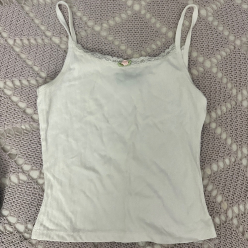 • brand : ross • color : white • used : twice • type : tank top